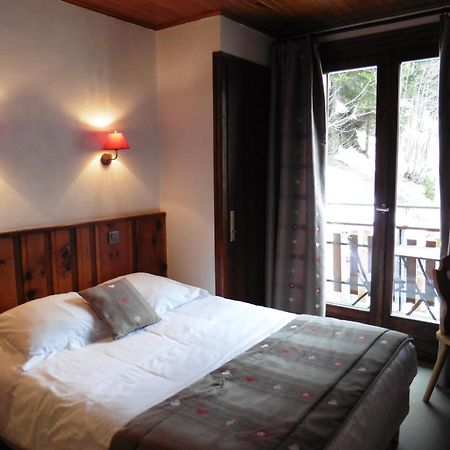 Le Dahu Hotel Chamonix Room photo